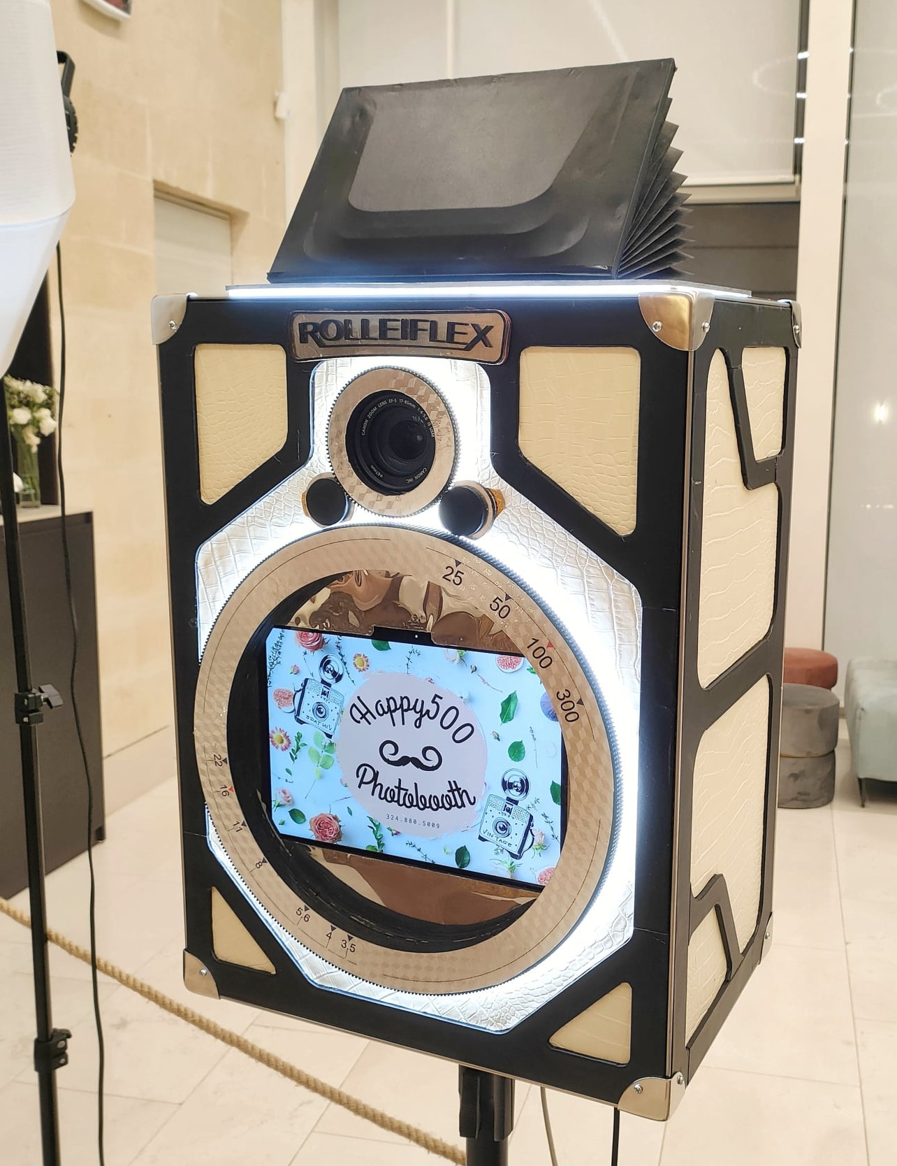 Noleggio cabina fotografica Rolleiflex Photobooth Happy500 per ricevimenti matrimonio